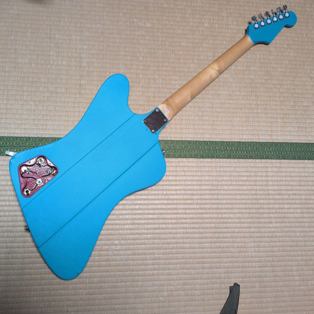絶賛販売中　青いギター　絶賛販売中　絶賛販売中　絶賛販売中