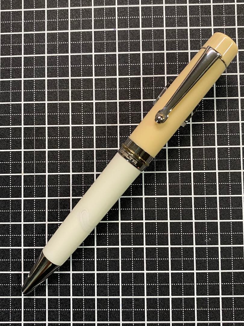 DELTA Vintage Gentile-Donna ボールペン