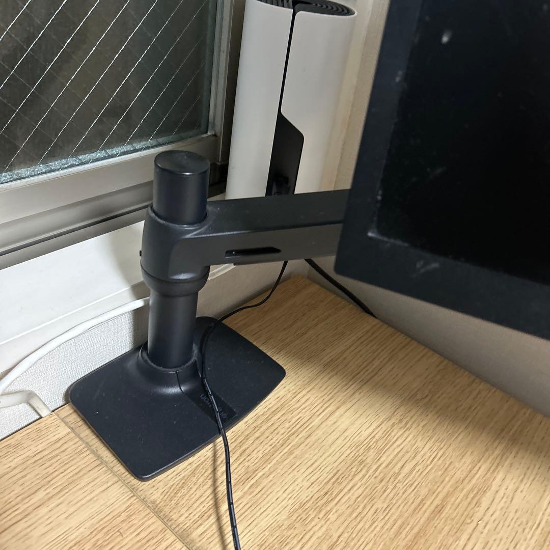 LG モニターディスプレイ　エルゴトロンモニターアーム