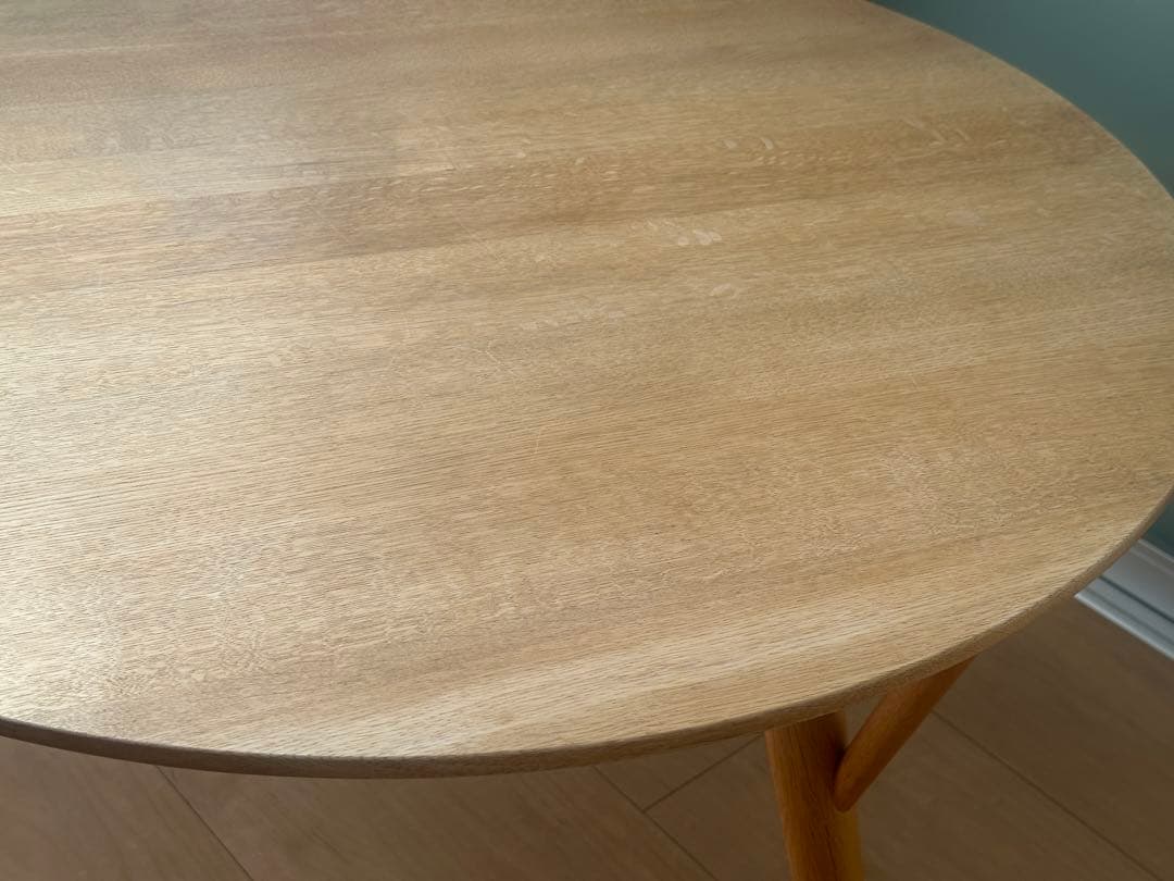 日進木工　Kタイプ　ナラ　 円形ダイニングテーブル　3本脚