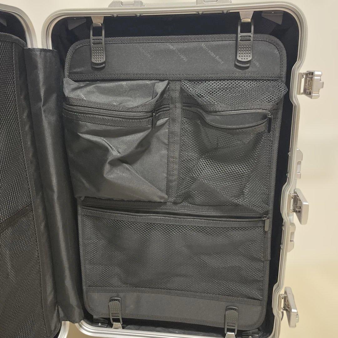 メルセデスベンツオリジナル　キャリーケース　65L