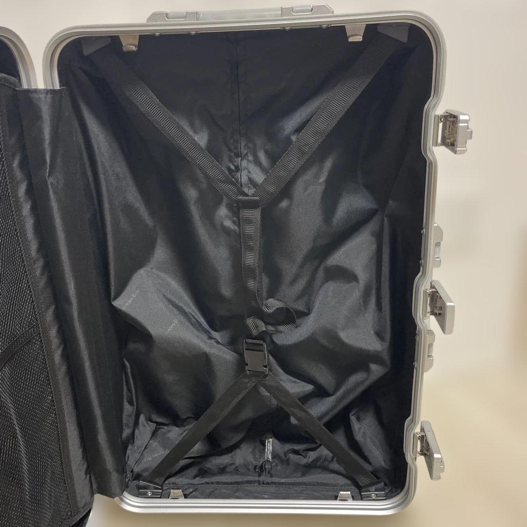 メルセデスベンツオリジナル　キャリーケース　65L