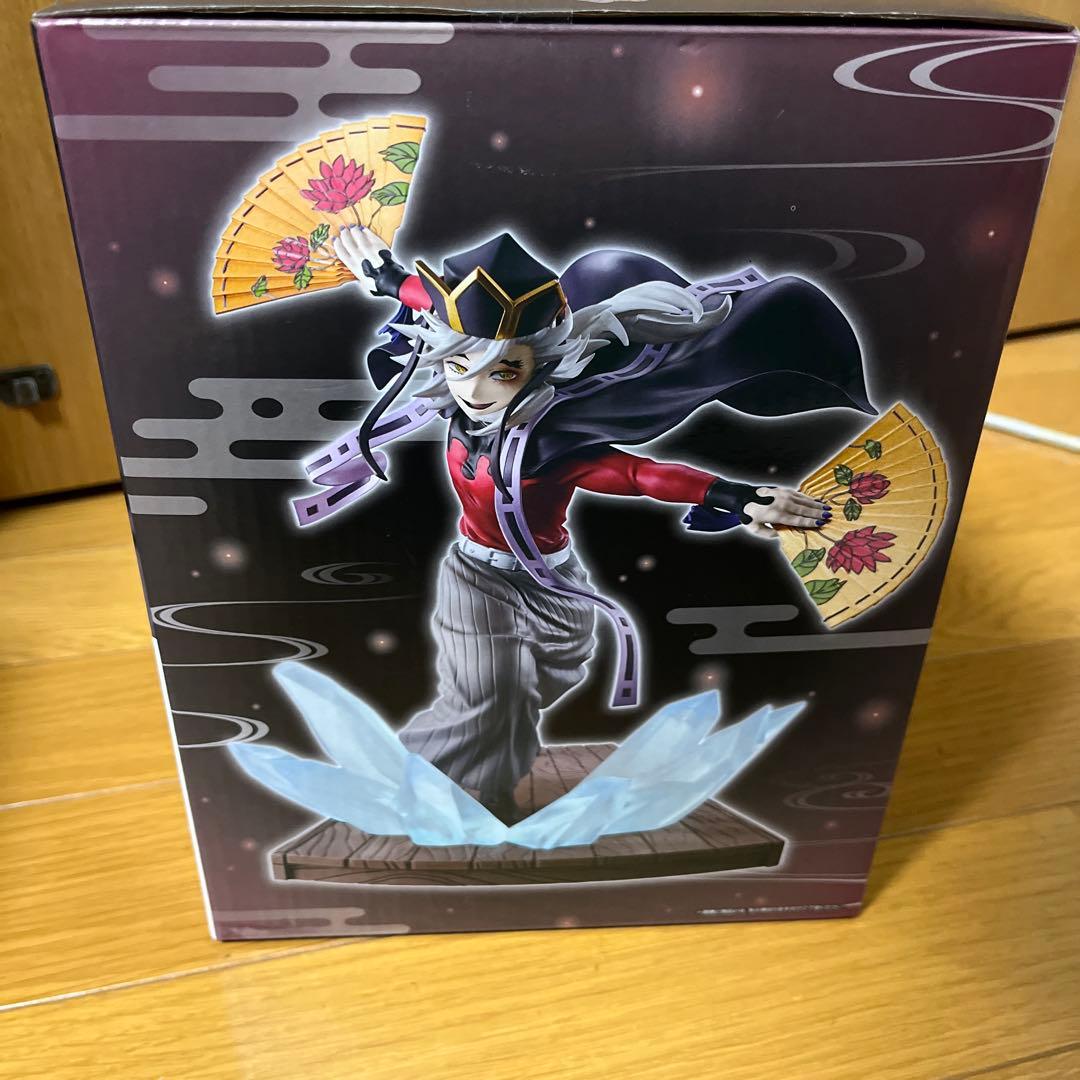 童磨フィギュア