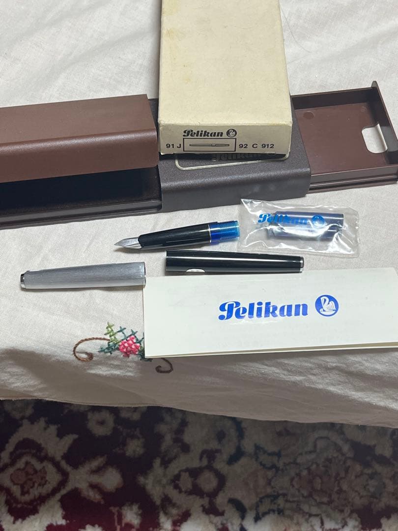 Pelikan ペリカン　585 14c 万年筆 14金　シルバー