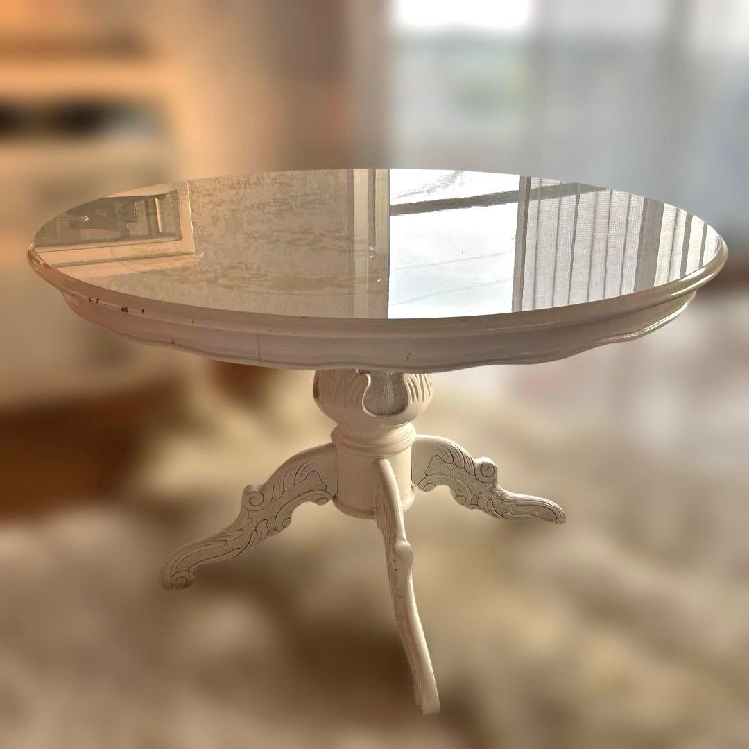 ホワイト円形木製テーブル