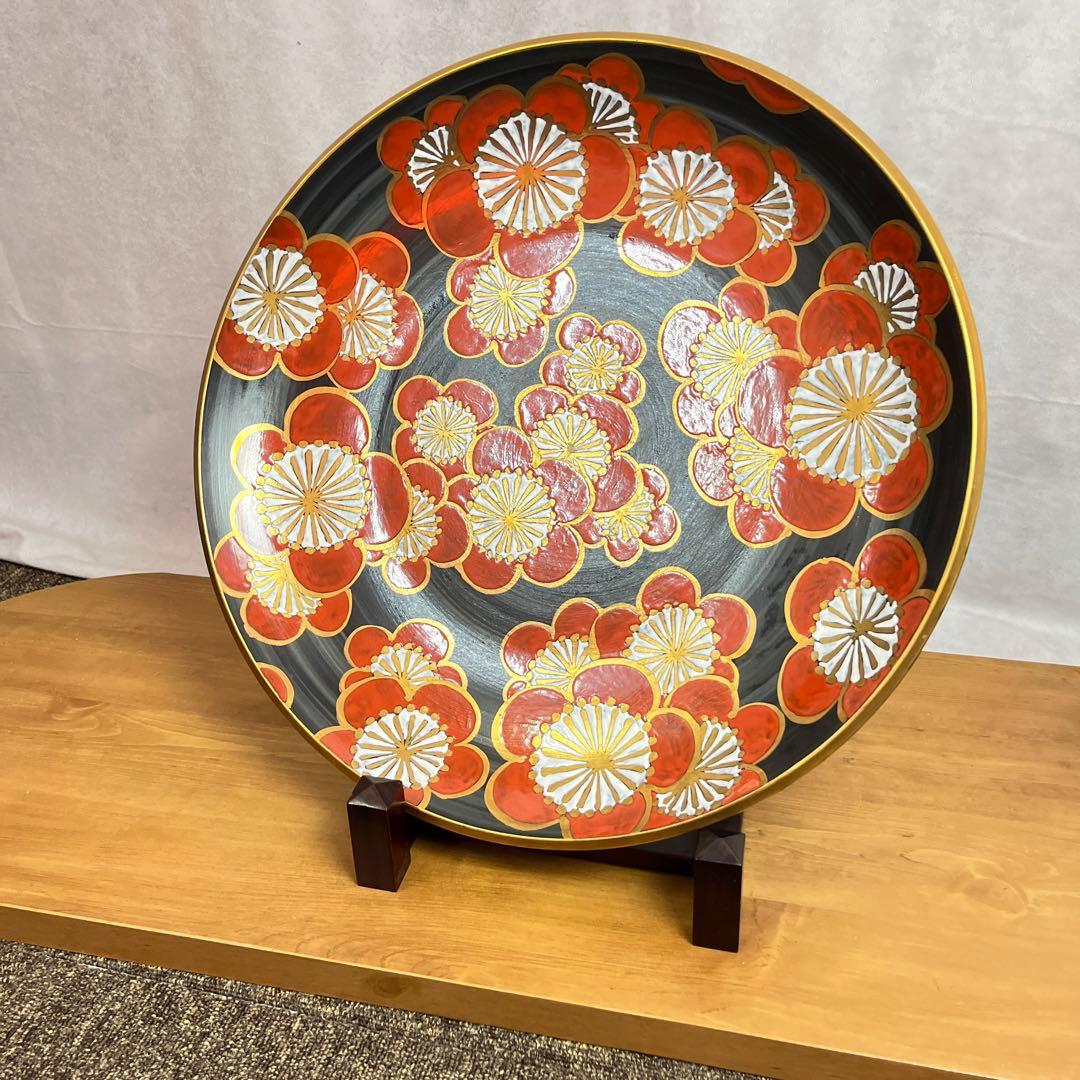 有田焼 15号飾皿 赤濃梅 泰明窯 飾り皿 直径47cm 台座付き 梅柄 手書き