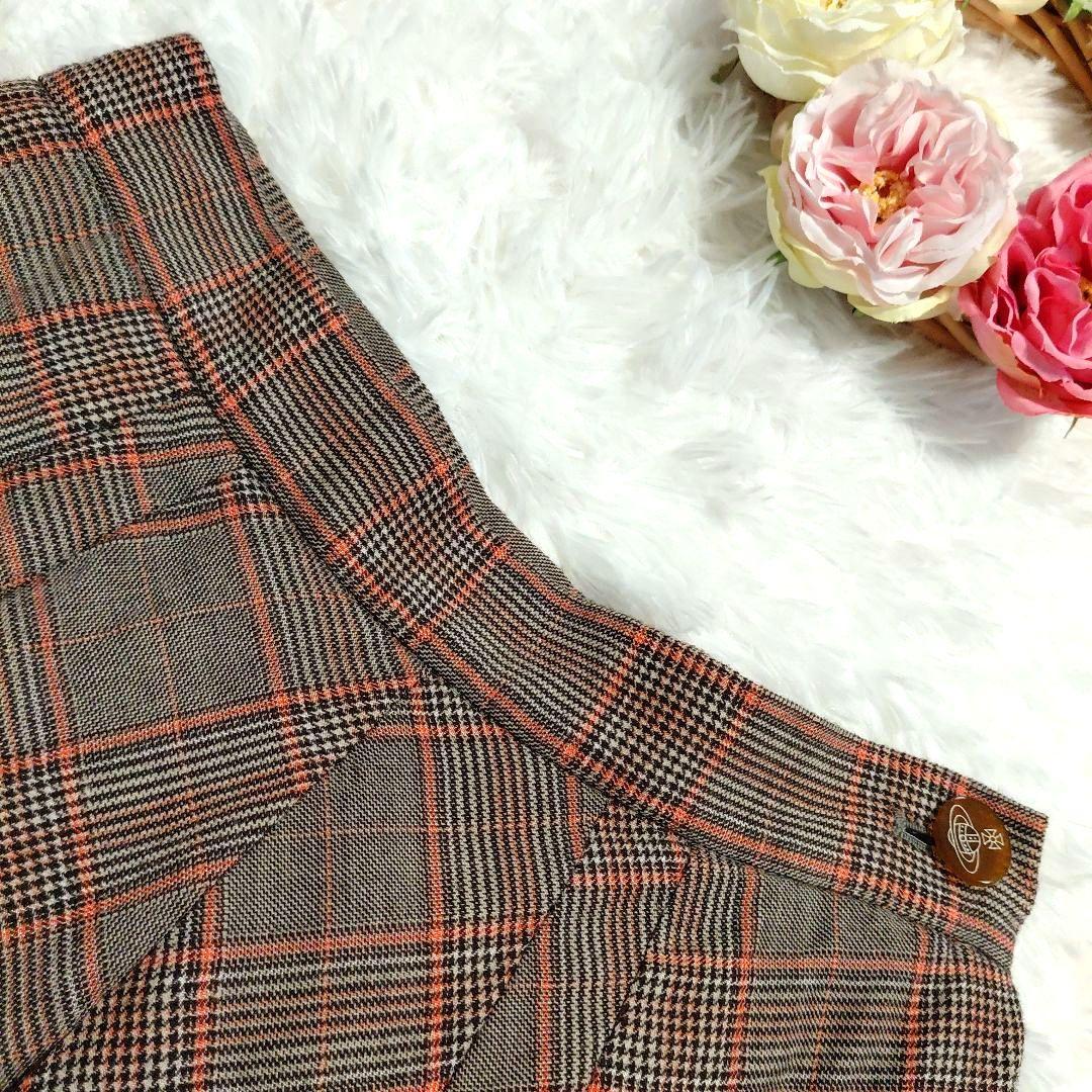 ヴィヴィアン　スカート　ウール　プリーツ チェック　オーヴボタン　裏地ロゴ　L