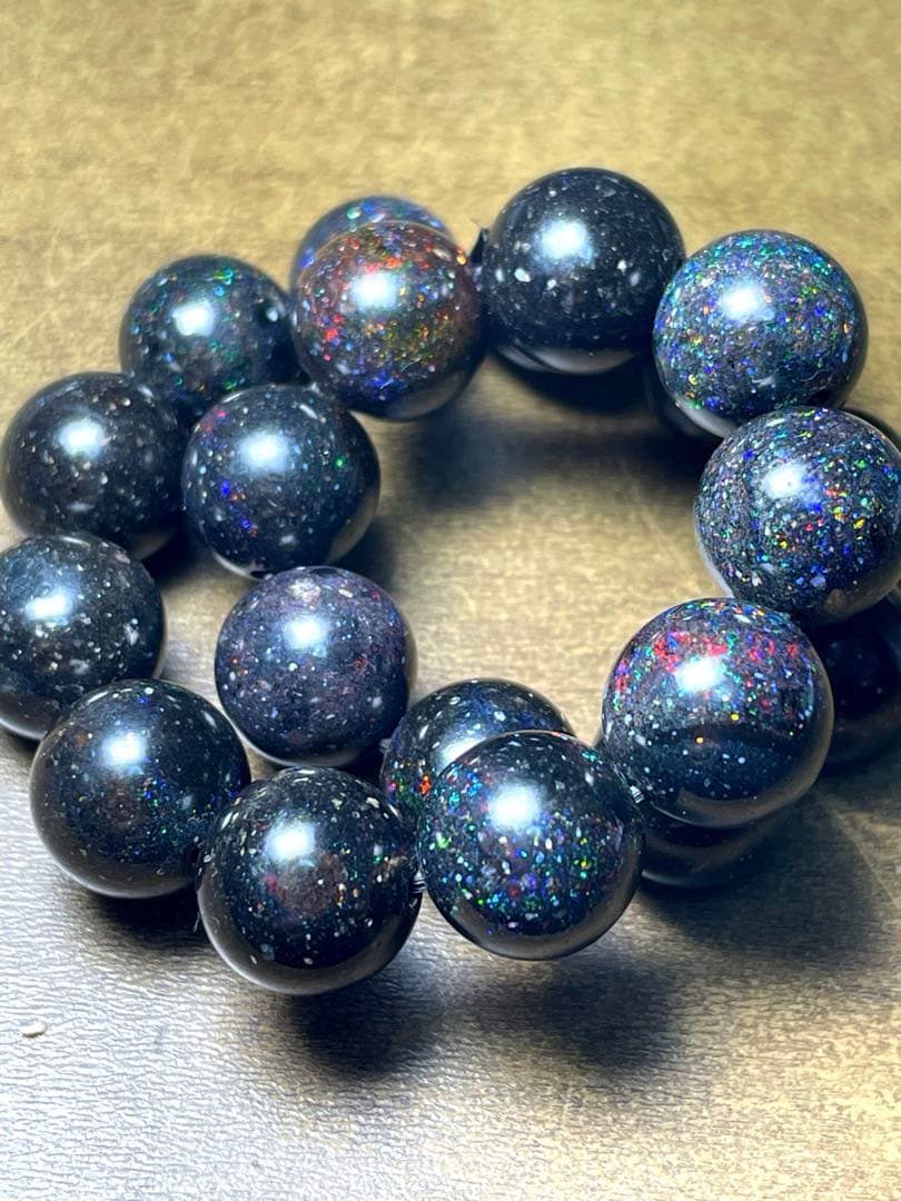 【新入荷】超高品質　ブラックマトリックスオパールブレス9.7㎜（新品未使用）虹色