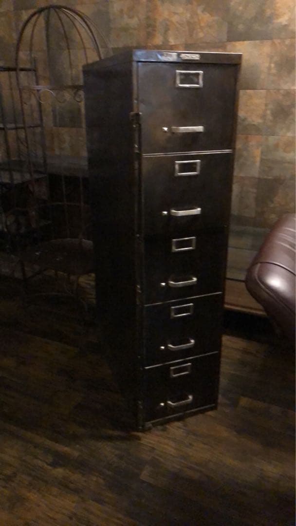 アメリカ製アンティーク スチールブラックキャビネット 5段