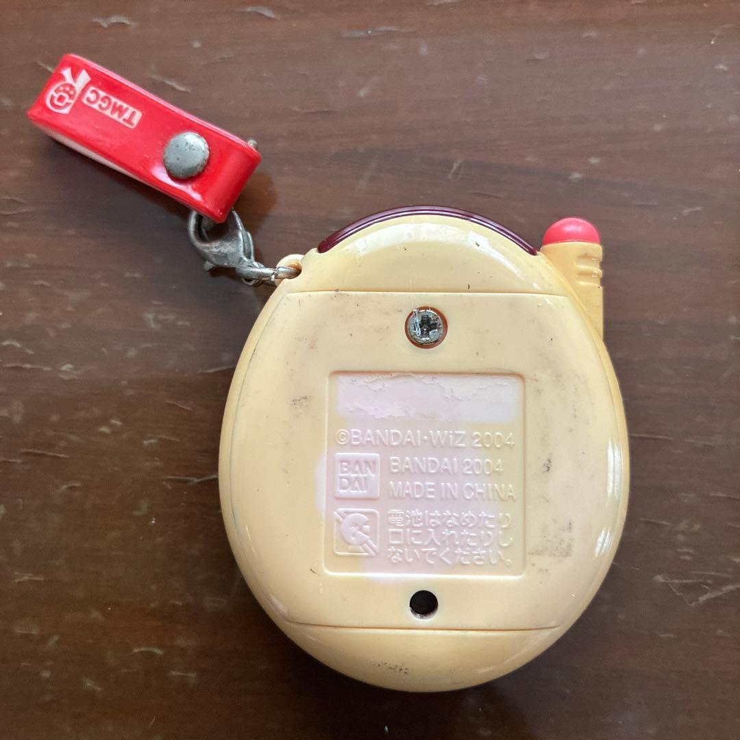 バンダイ タマゴッチ 2002年モデル CR2032ボタン電池付き　赤いシリーズ