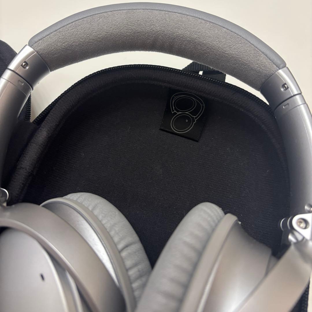 Bose ワイヤレスヘッドホン シルバー