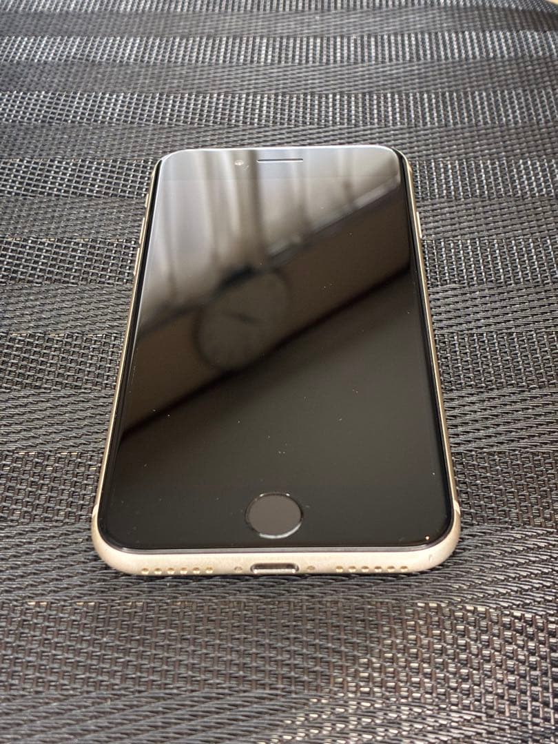 iPhone SE 第3世代 64GB スターライト 本体 箱あり