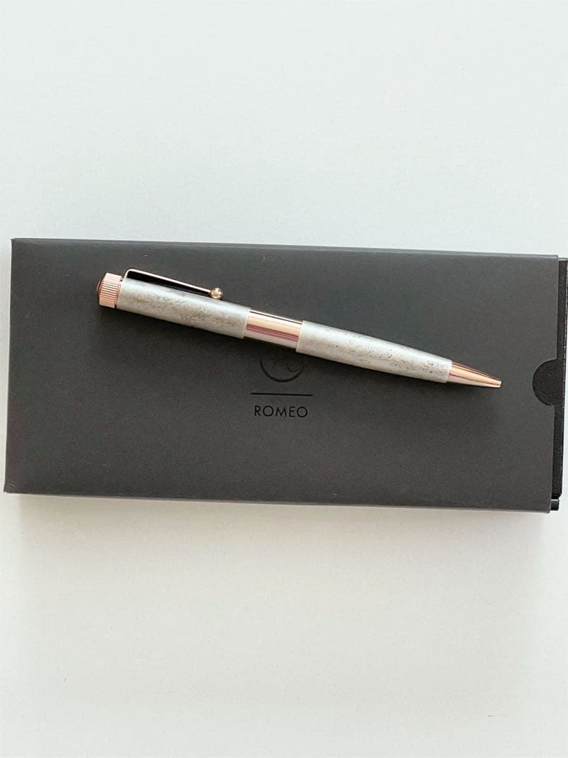 ROMEO No. 3斑紋純銀色 ボールペン 細軸 ロメオNo.3