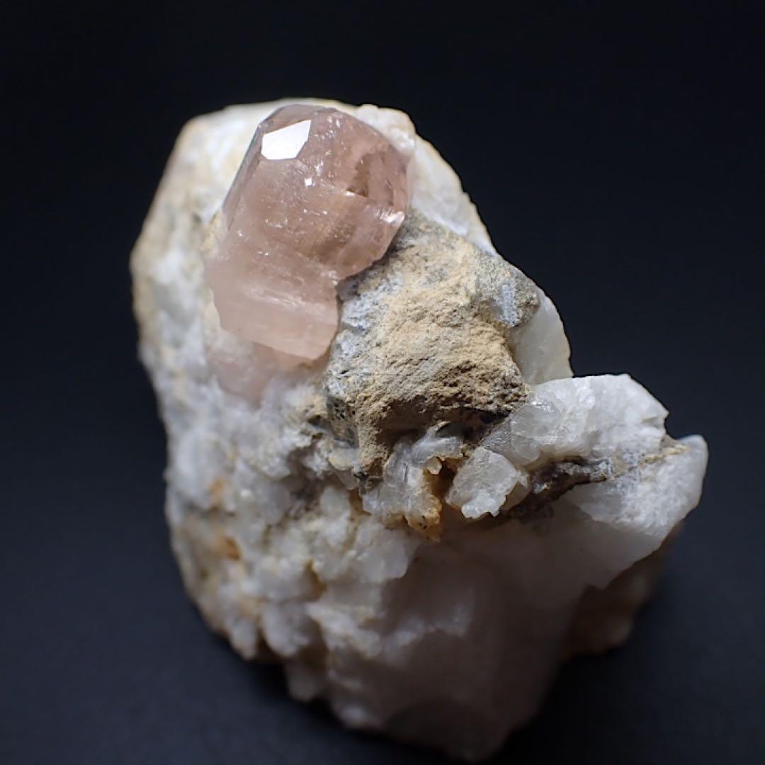 【パキスタン/カトラン産】ピンクインペリアルトパーズ