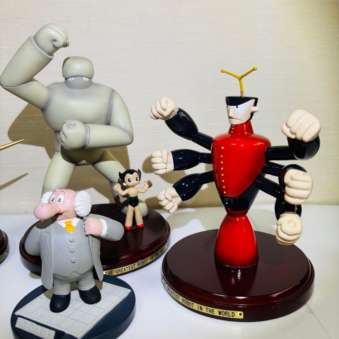 地上最大のロボット　フィギュア　手塚治虫ワールド　グッズ　ASTRO BOY