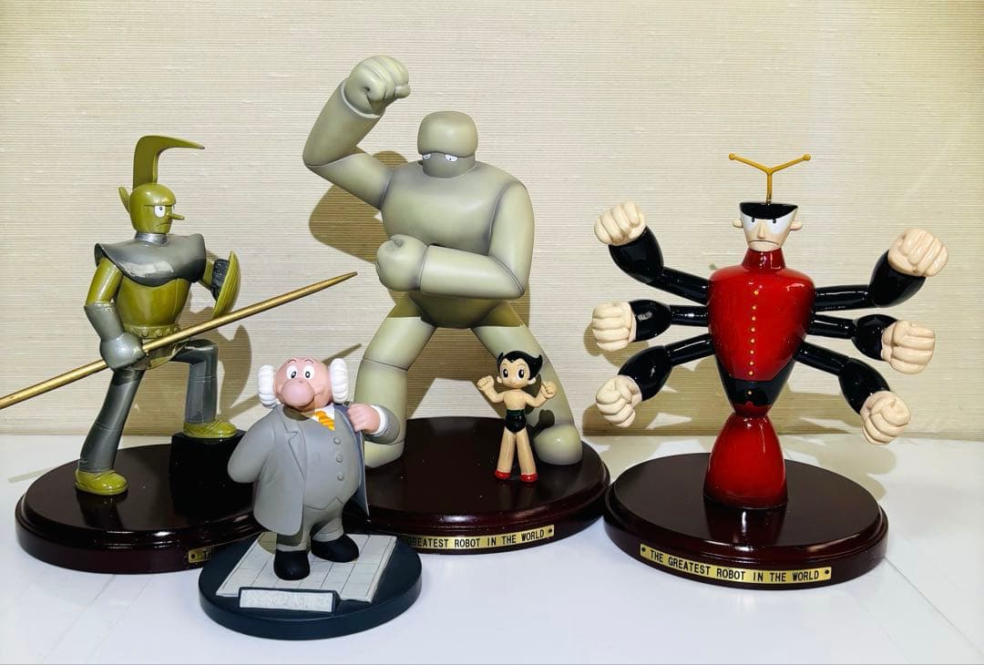 地上最大のロボット　フィギュア　手塚治虫ワールド　グッズ　ASTRO BOY