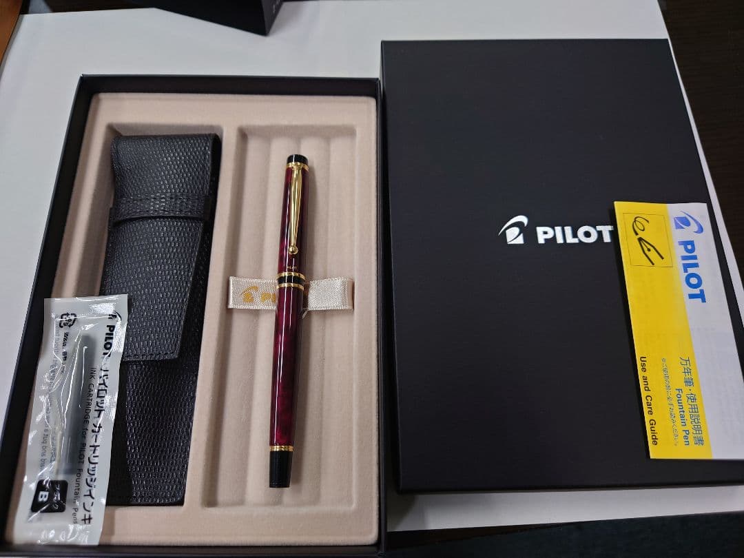 パイロット　万年筆　グランセ　レッドマーブル　ペン先14K585 字幅M 中字