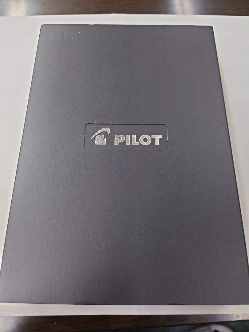 パイロット　万年筆　グランセ　レッドマーブル　ペン先14K585 字幅M 中字