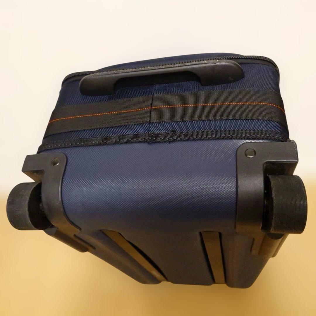 イノベーター INNOVATOR ソフトキャリーケース ネイビー