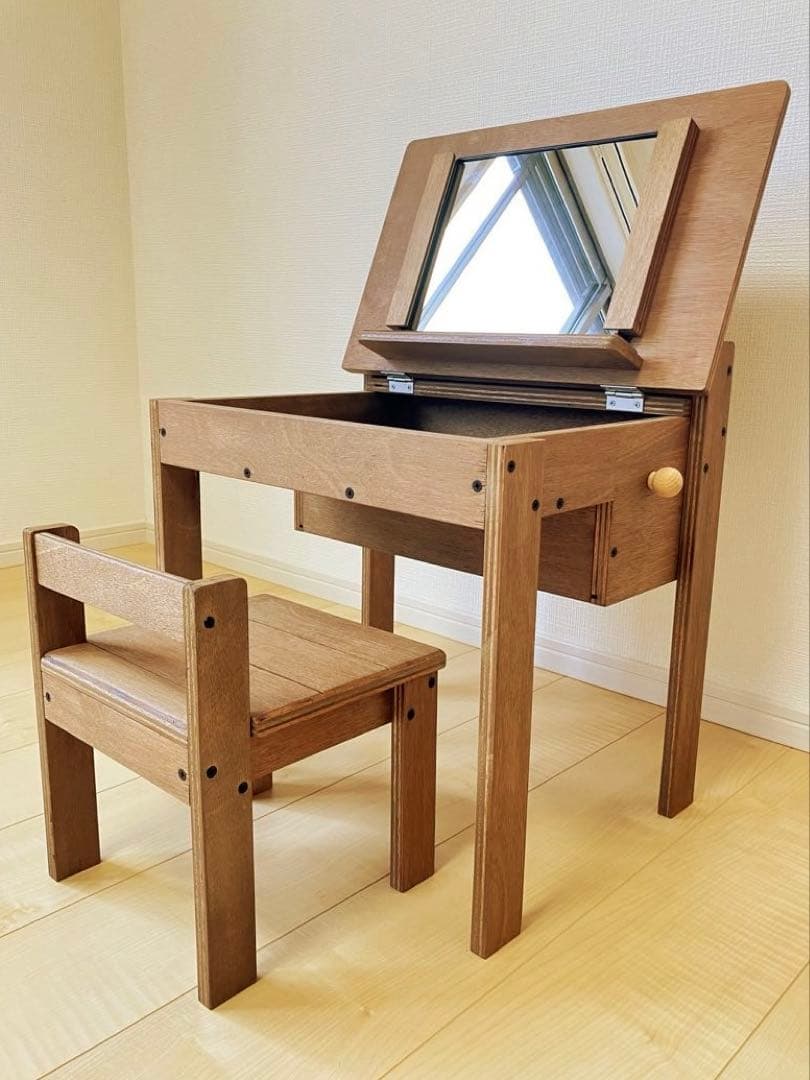 ミニドレッサー　キッズチェア　子供用　おままごと　いす　お祝い　ハンドメイド