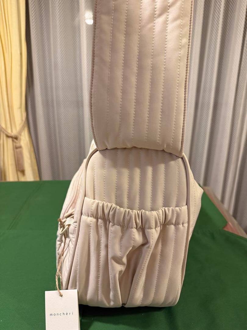 新品　moncheri スリングバッグ