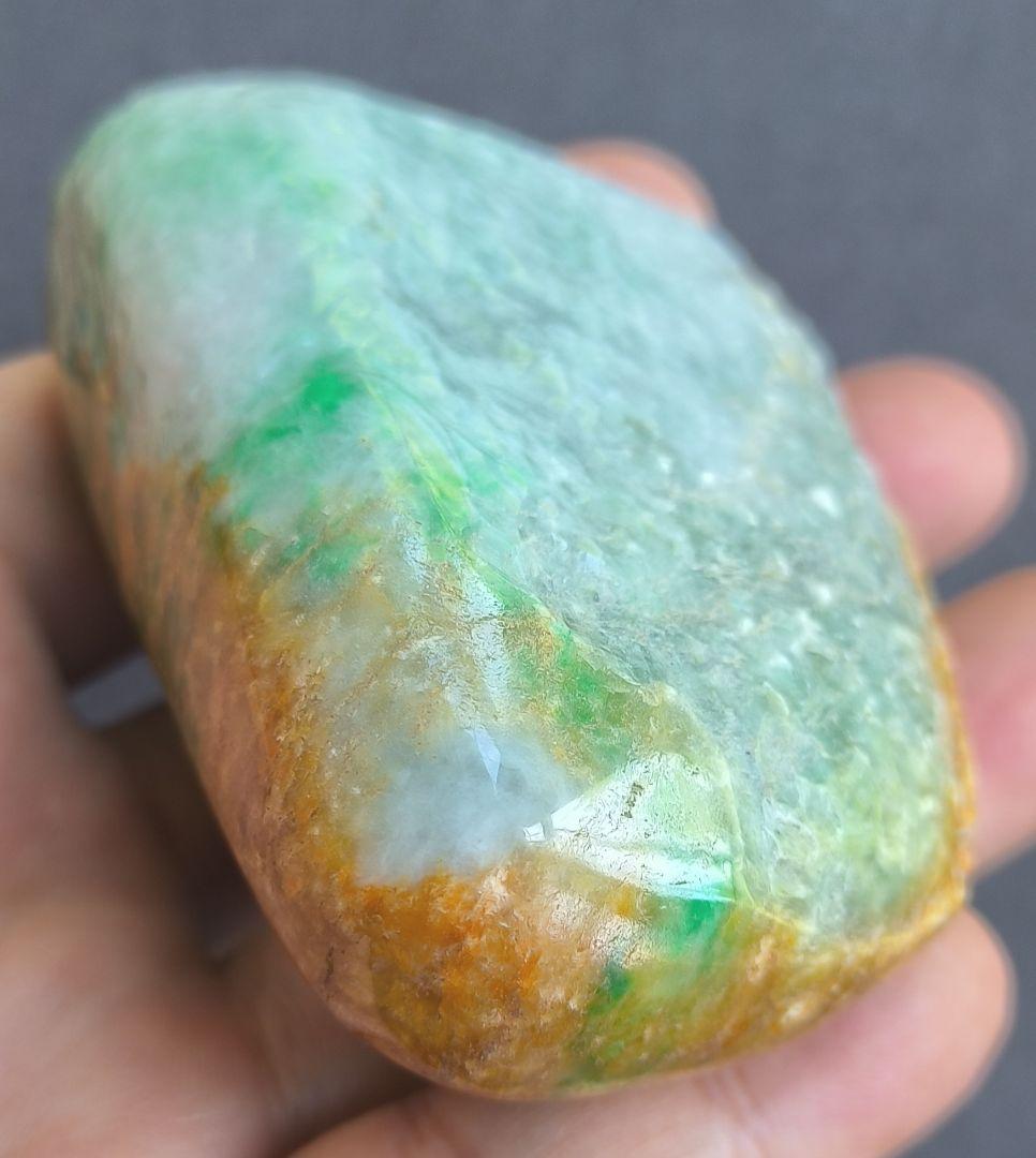 【貴重】ミャンマー産黄本翡翠（ジェダイト）の原石（313ｇ）