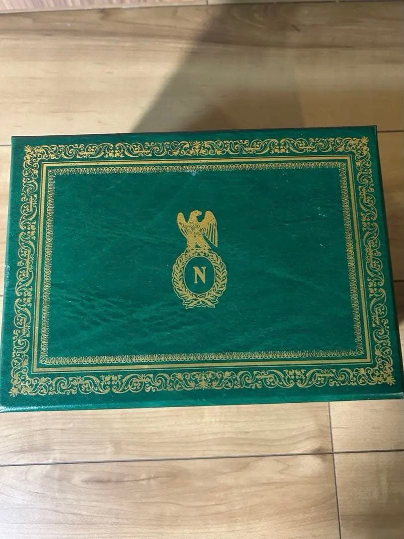 オタール ナポレオン コニャック エスカルゴ 容量700ml