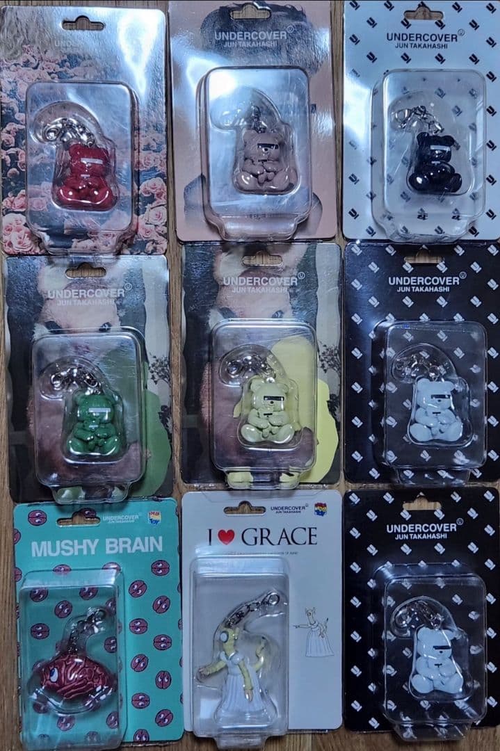 UNDERCOVER KEYCHAIN 9体セット