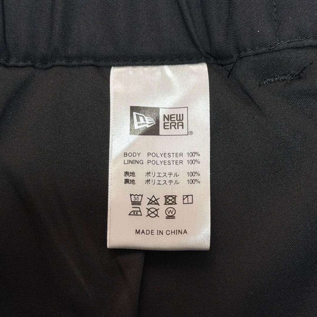 NEW ERAプリーツスカート ロゴ刺繍 インナーパンツ付き ブラック