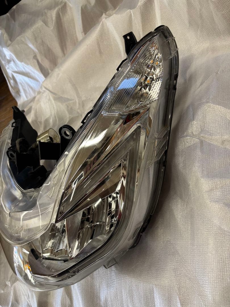 中古PCX125•150 JF56•KF18 ホンダ　純正ヘッドライトユニット