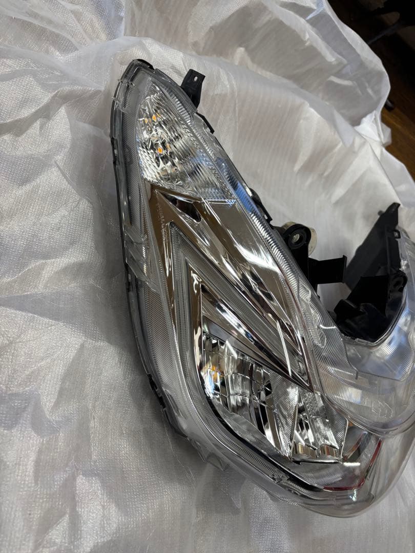 中古PCX125•150 JF56•KF18 ホンダ　純正ヘッドライトユニット