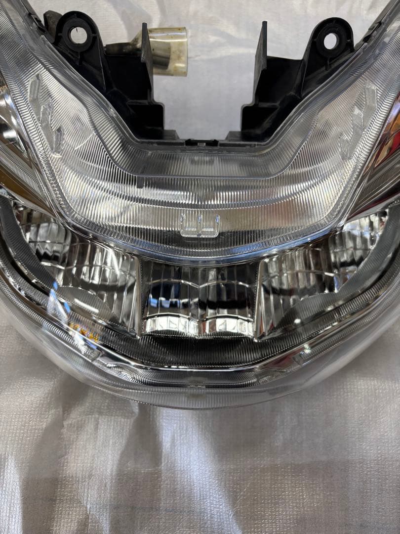 中古PCX125•150 JF56•KF18 ホンダ　純正ヘッドライトユニット