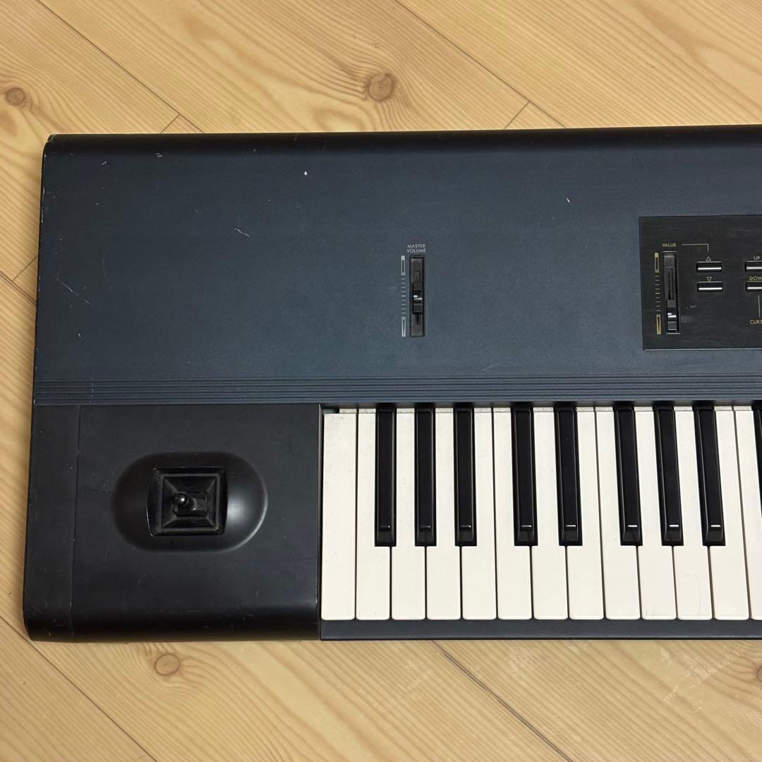 KORG T2 シンセサイザー 61鍵盤　コーグ