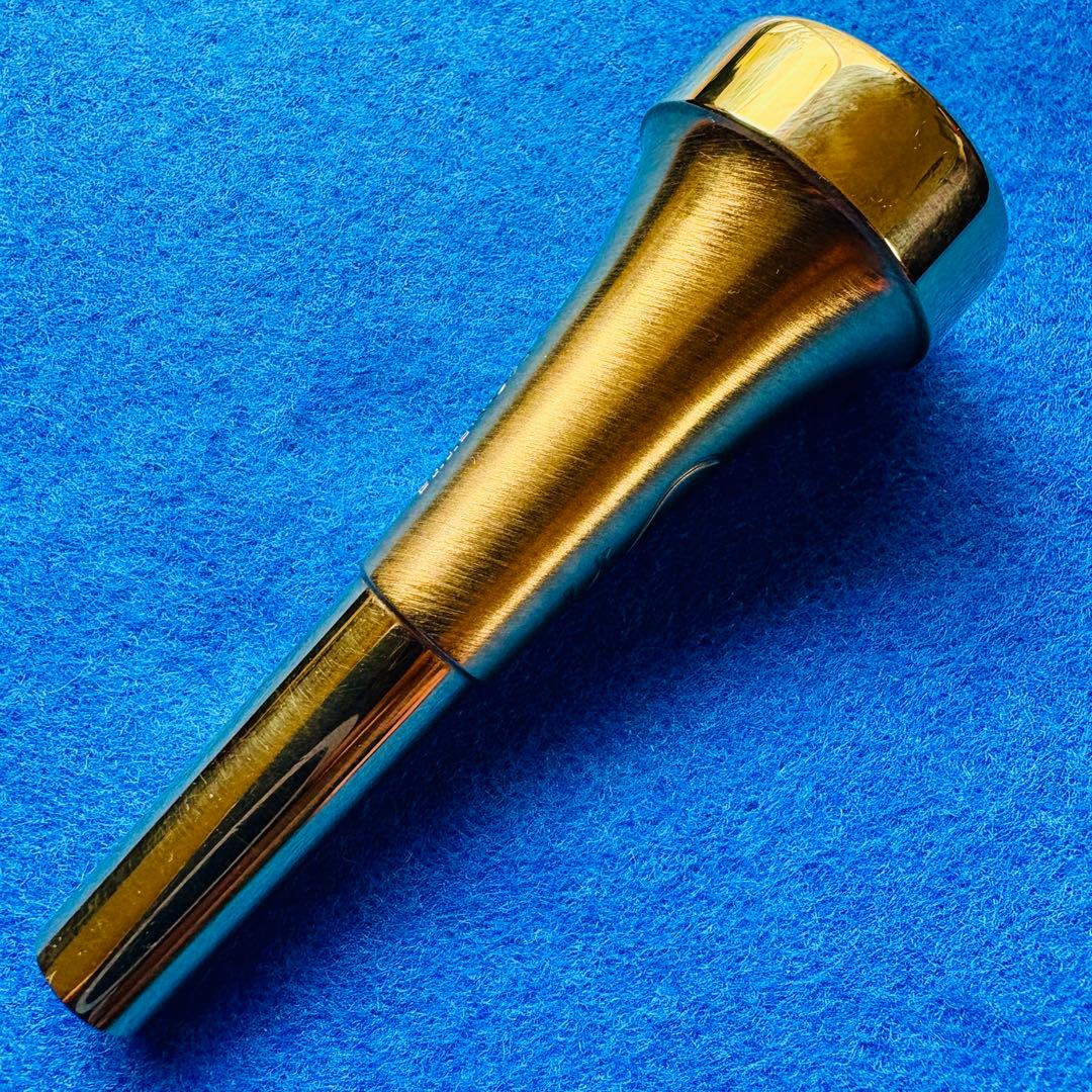 アダム ラッパ MONETTE B3FS7 / 82 P