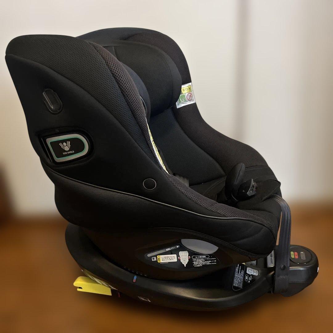 お値下げ中　クルリラビッテ プロテクト(アカチャンホンポ限定) チャイルドシート