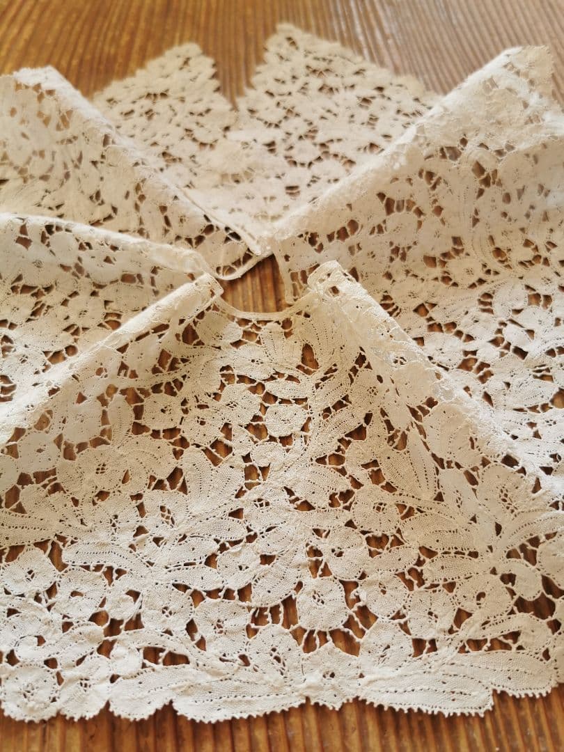 アンティーク ベルギーブルージュボビンレース付け襟 18c.ローズレアバージョン