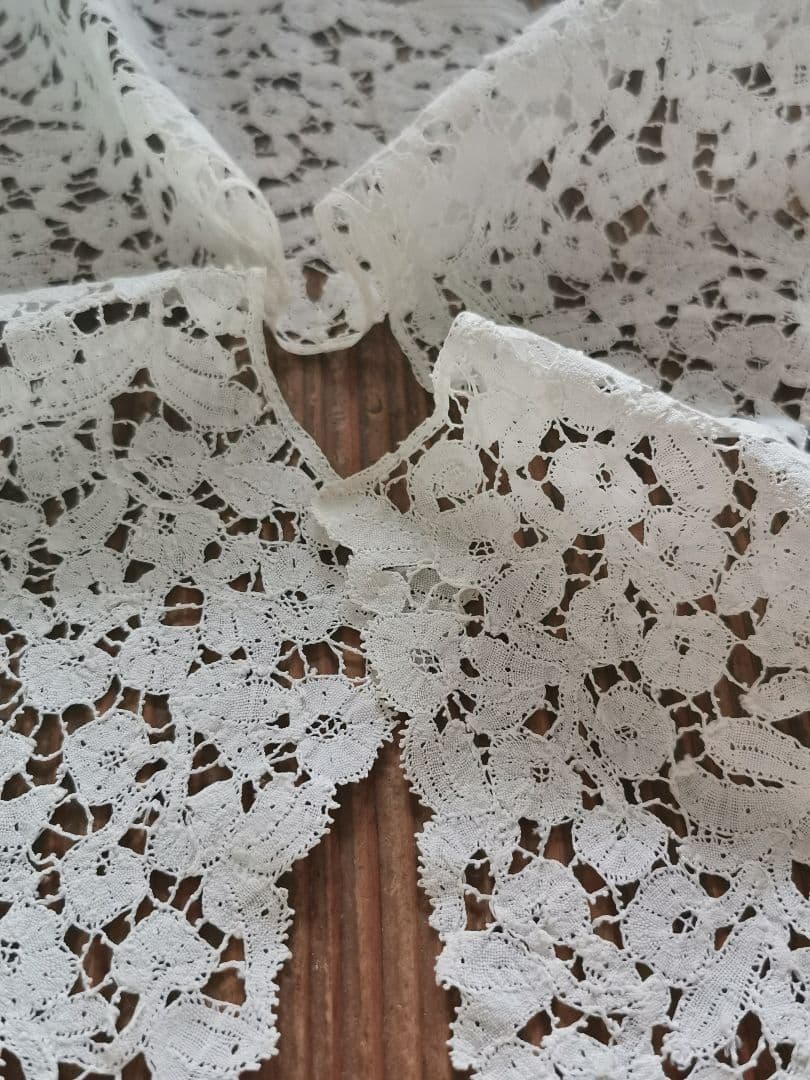 アンティーク ベルギーブルージュボビンレース付け襟 18c.ローズレアバージョン