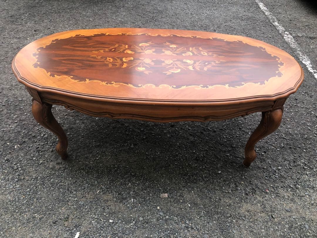 イタリア製　象嵌テーブル　コーヒーテーブル　ダイニングテーブル　猫脚　オシャレ