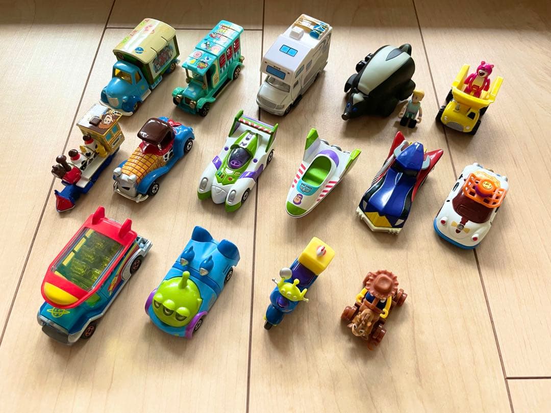 【トイストーリー 】トミカ　ミニカーセット 15点