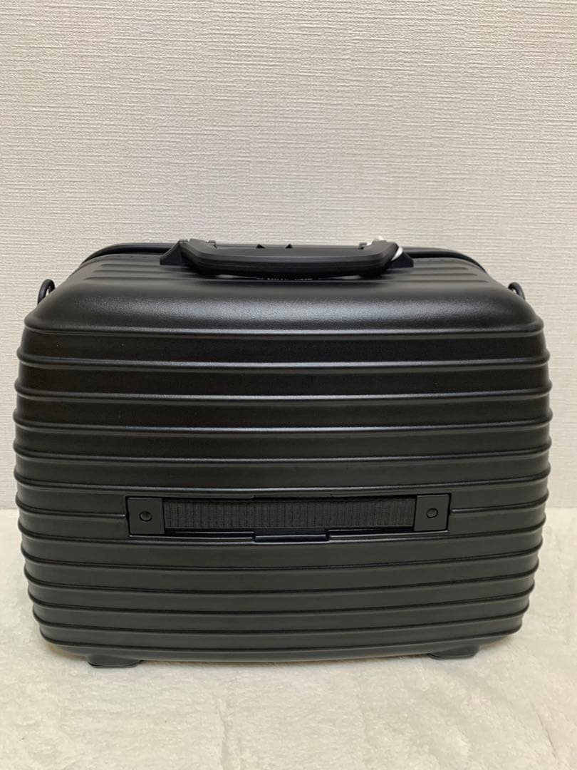 新品未使用　リモワ RIMOWA キャリーバッグ サルサ ハンドケース 23L