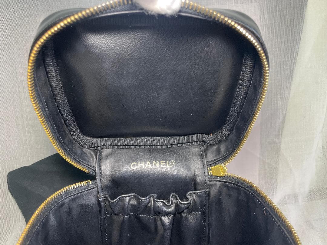 瑠衣　CHANEL バニティ　バッグ　化粧ポーチ　レザー　小物ポーチ134