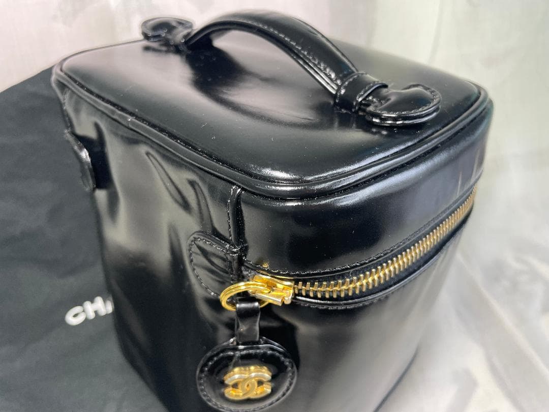 瑠衣　CHANEL バニティ　バッグ　化粧ポーチ　レザー　小物ポーチ134
