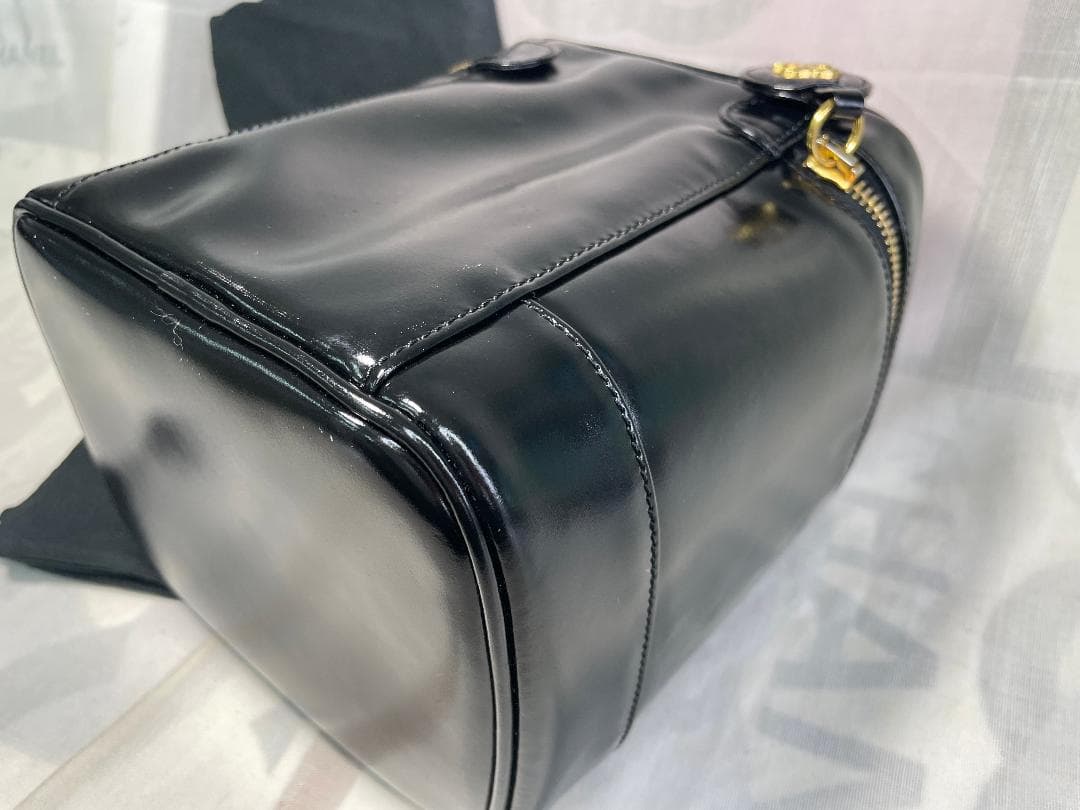 瑠衣　CHANEL バニティ　バッグ　化粧ポーチ　レザー　小物ポーチ134