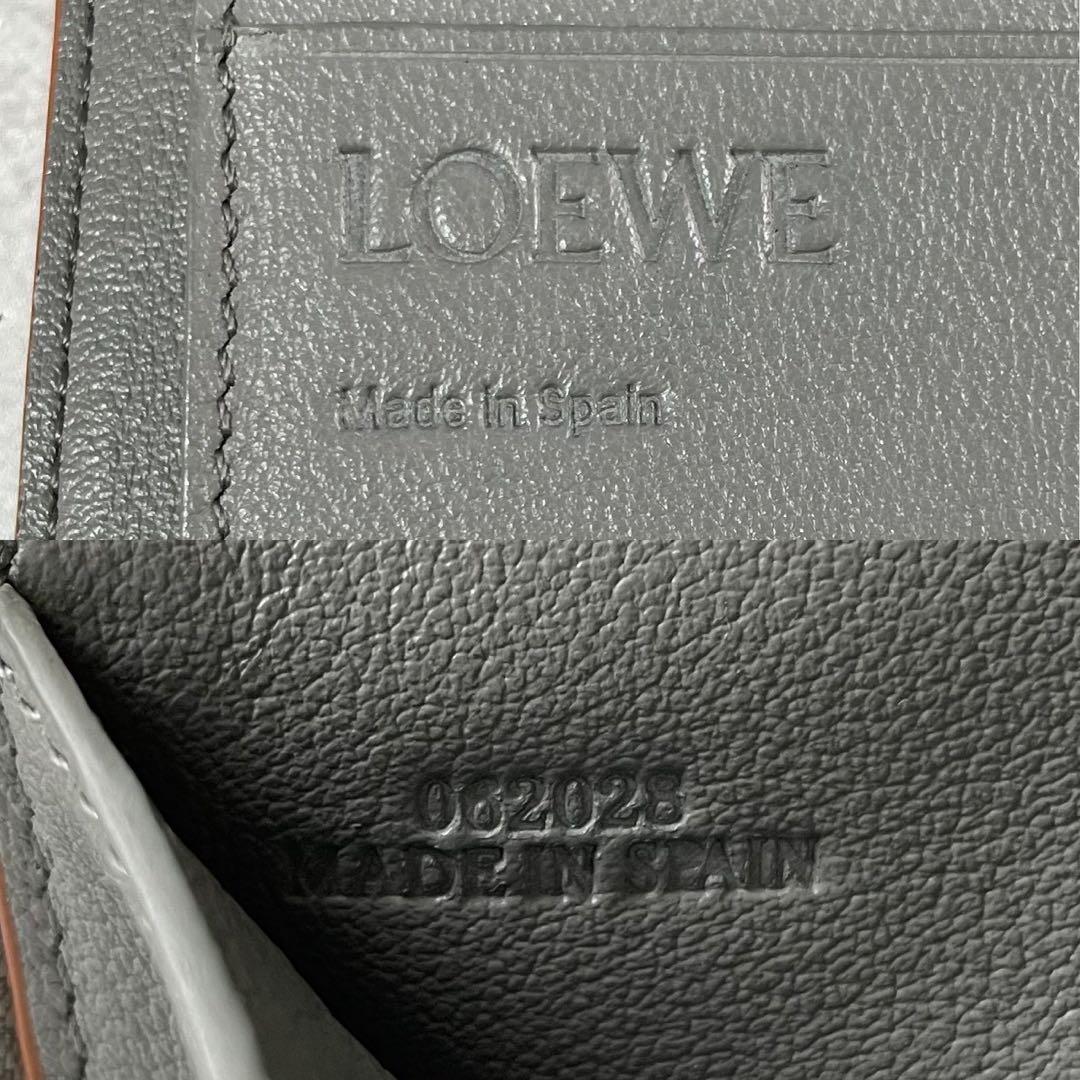 【大人気】 ロエベ トライフォールド アナグラム タン 三つ折り財布 グレー