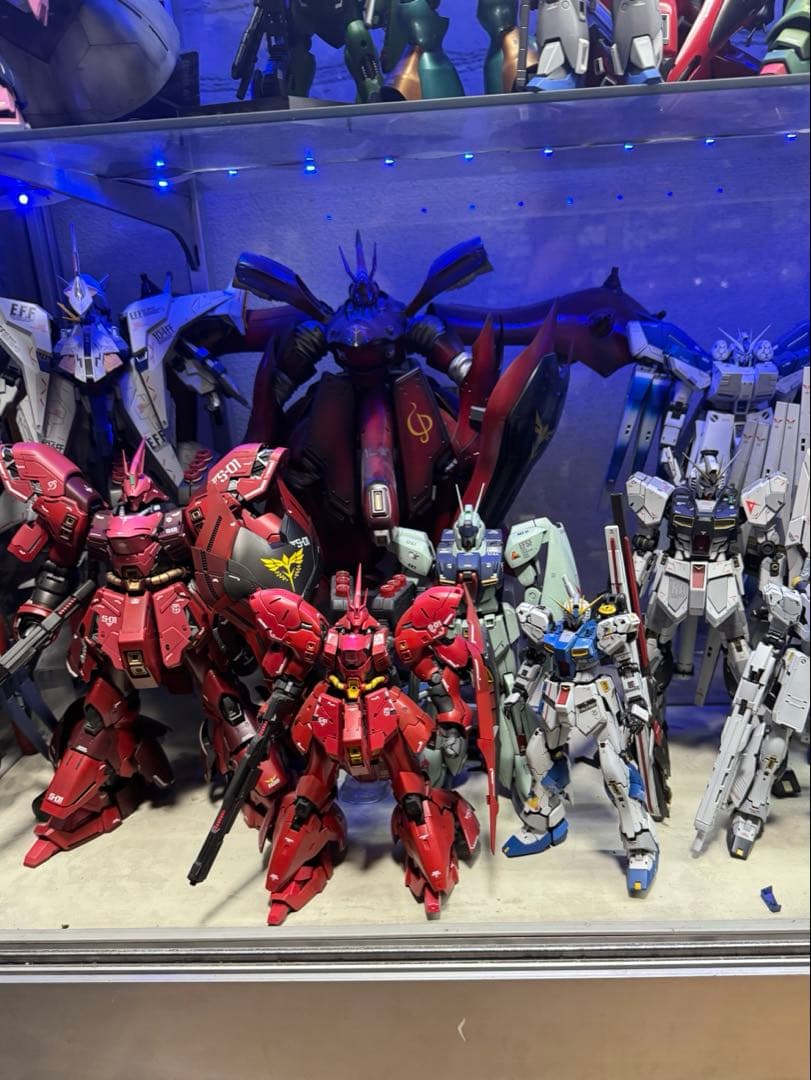 逆襲のシャア　MG サザビーverKA 塗装完成品　ガンプラ　プラモデル