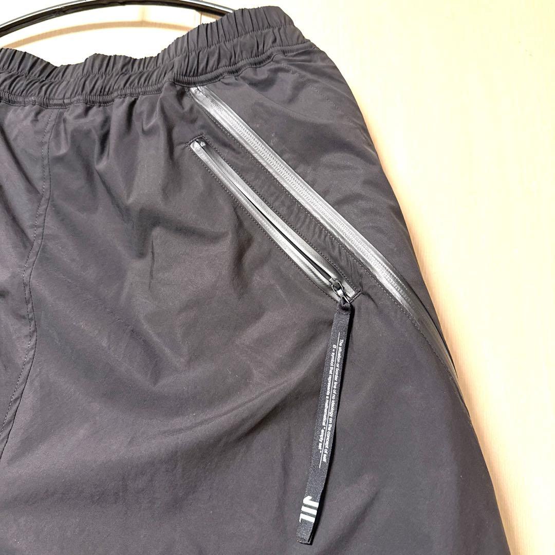 ニルズ ツイステッドクロッチパンツ