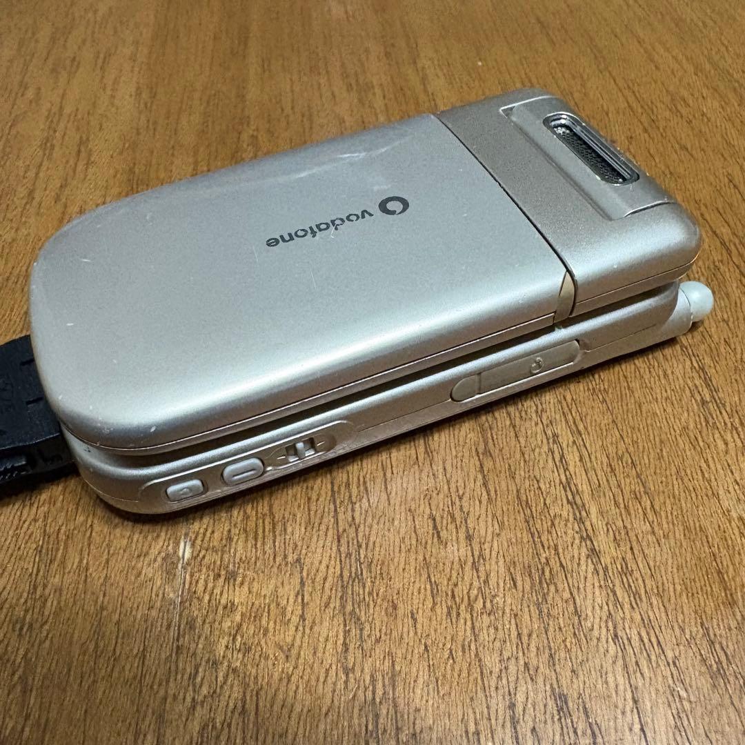 美品❣️非売品❣️充電器付き Vodafone LG Silicon 折りたたみ携帯