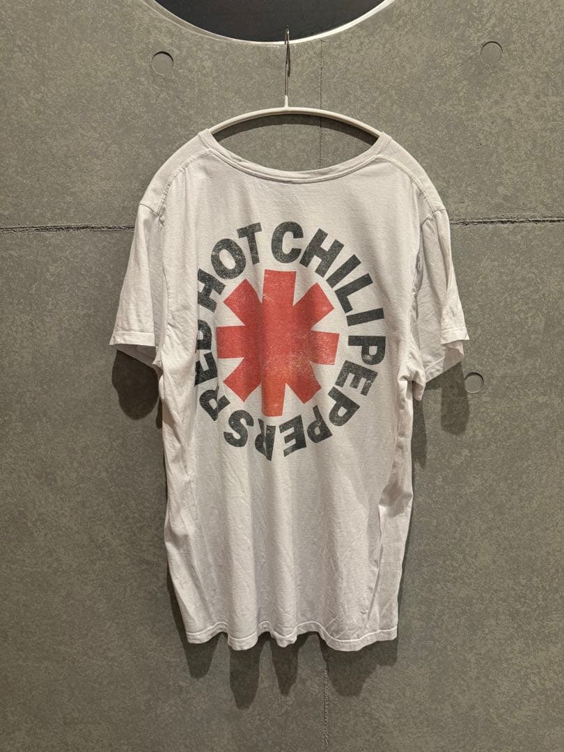 RED HOT CHILI PEPPERS Tシャツ