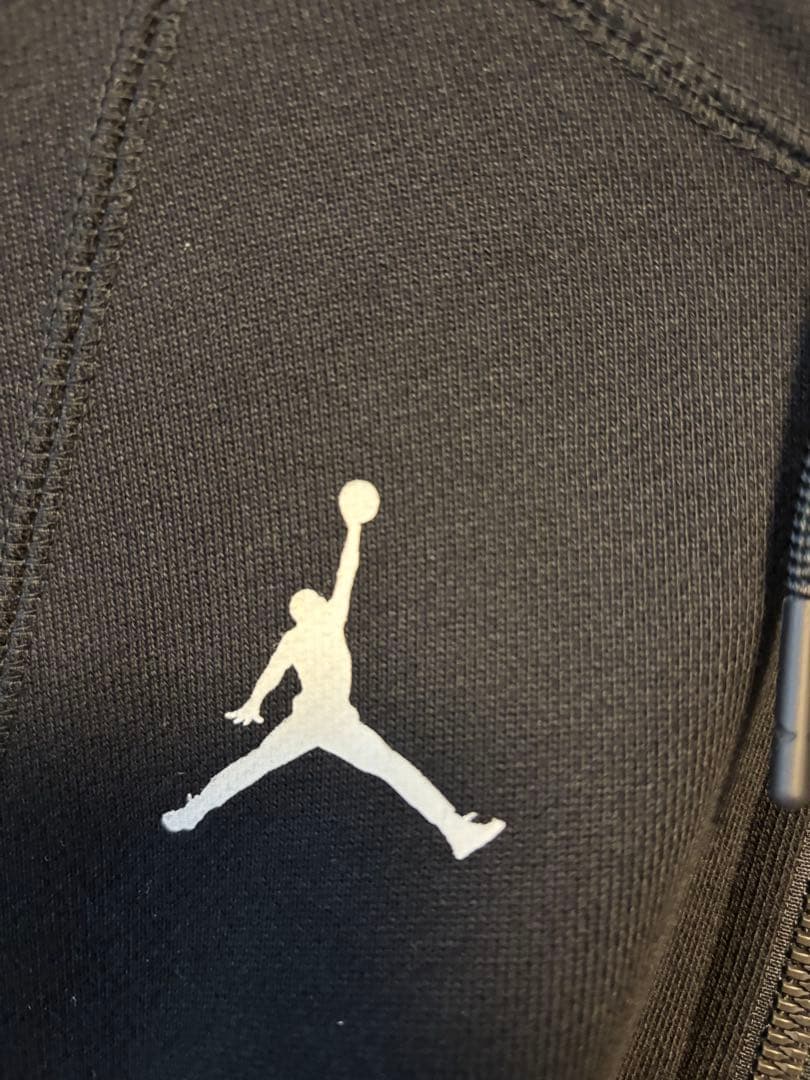 美品 パリサンジェルマン ジョーダン PSG Jordan パーカー メンズ