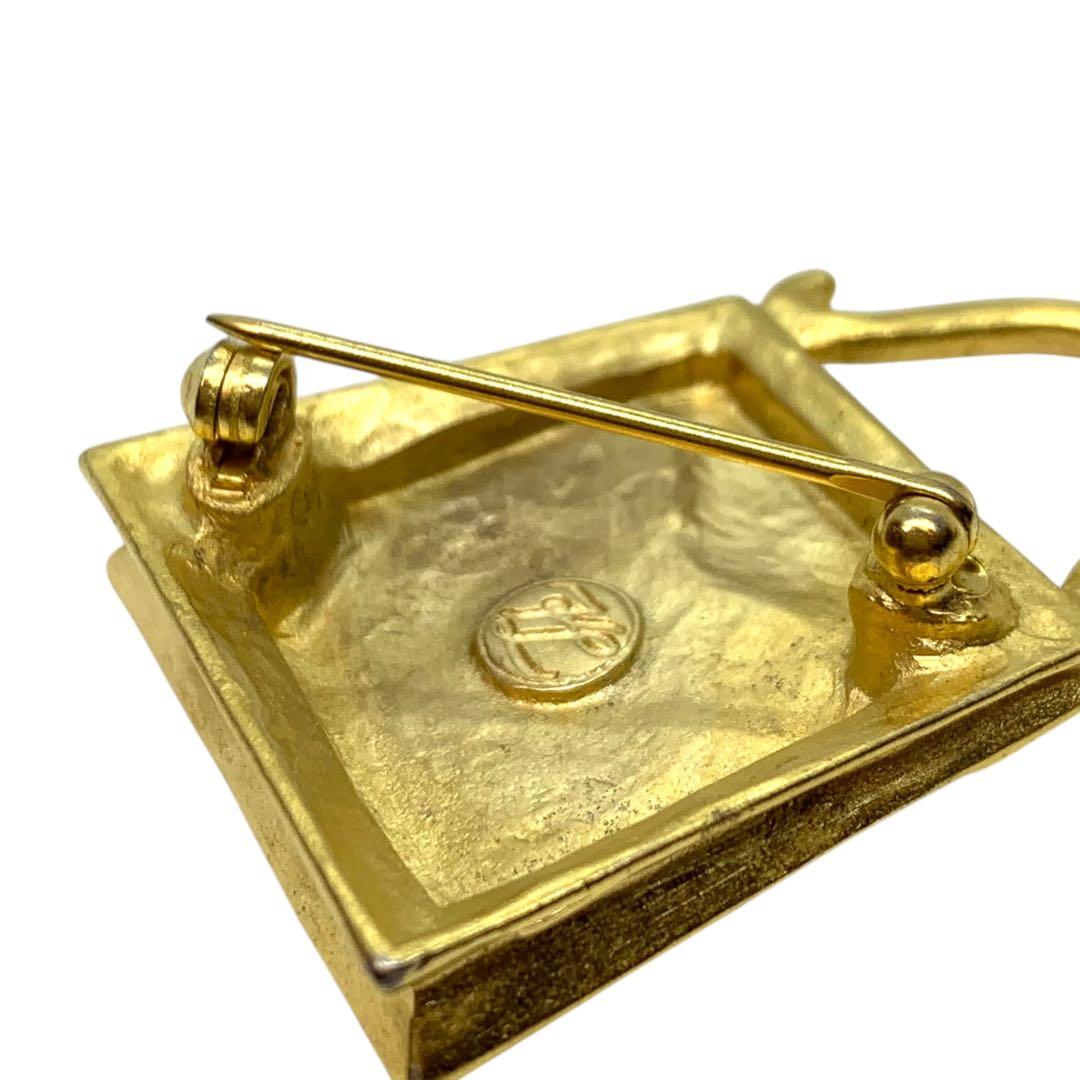 Karl Lagerfeld カールラガーフェルド バッグ型 ブローチ ロゴ